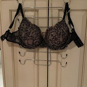 Victoria’s Secret Very Sexy Push Up Bra